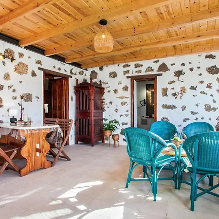 Casa Abuela Maria La Oliva